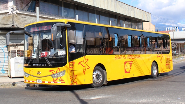 HB4133 Ankai HFF6126GZ 4 Busetas Heredianas 113